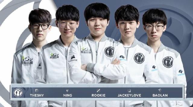 队协作中体 队协作中体