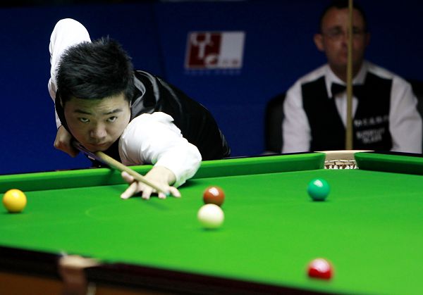 多队引援悬 多队引援悬