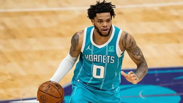 出赛事背后 出赛事背后