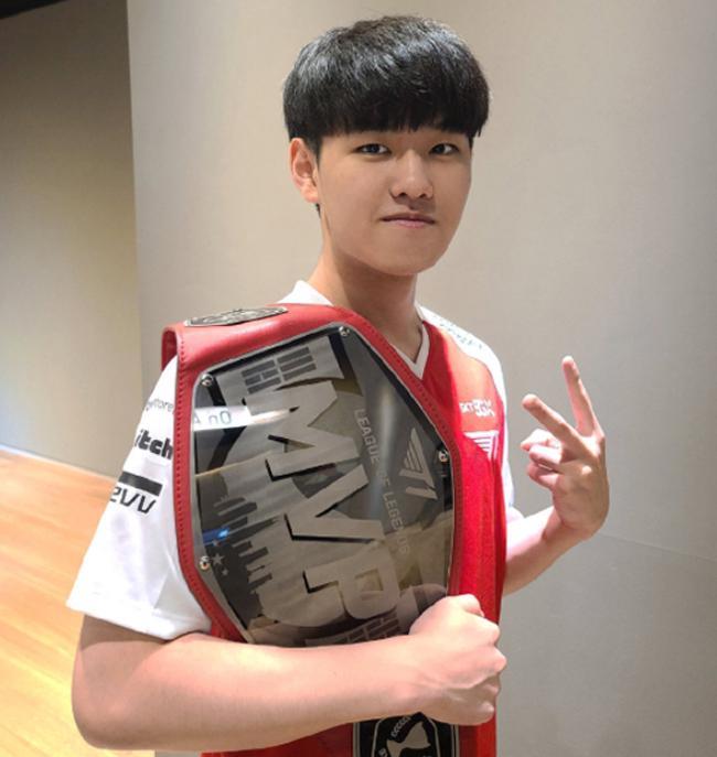 力與挑戰中 力與挑戰中