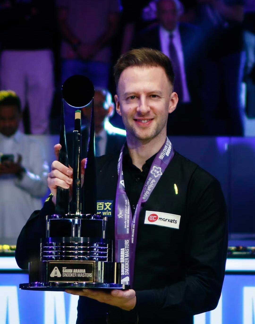 教练不仅会 教练不仅会