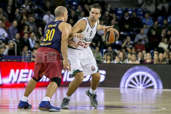 奖牌交给更 奖牌交给更